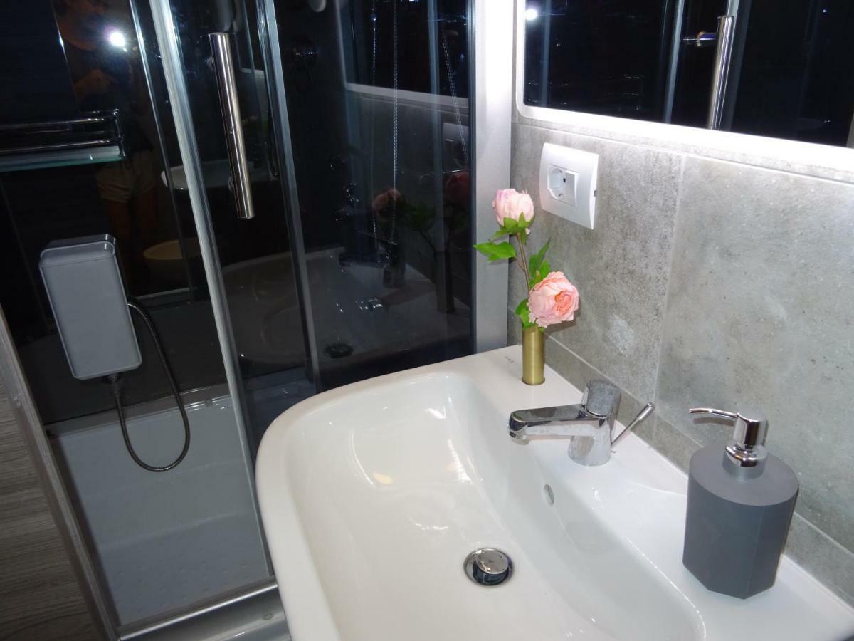 Luxury Triple Room