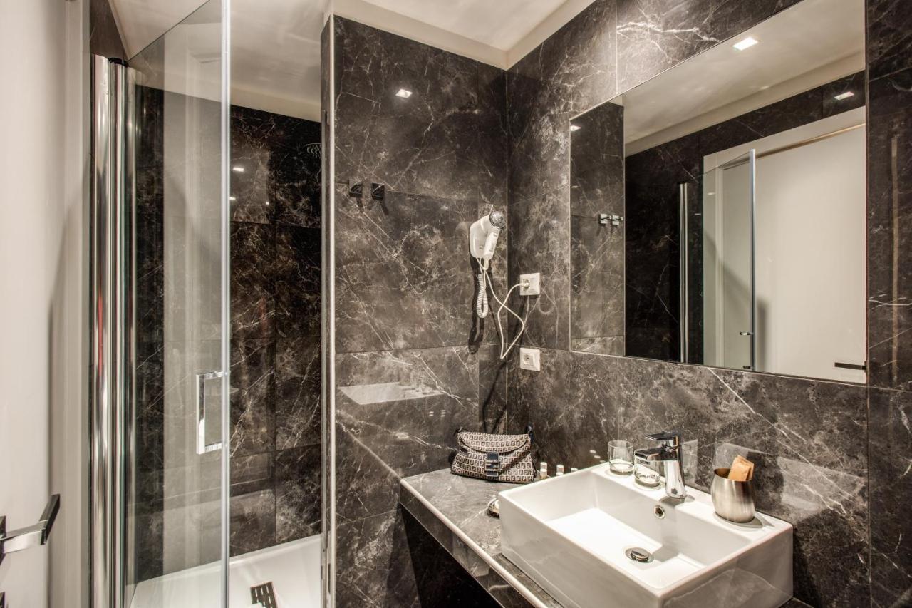 Standard Double Room Annex Building Via del Corso 112