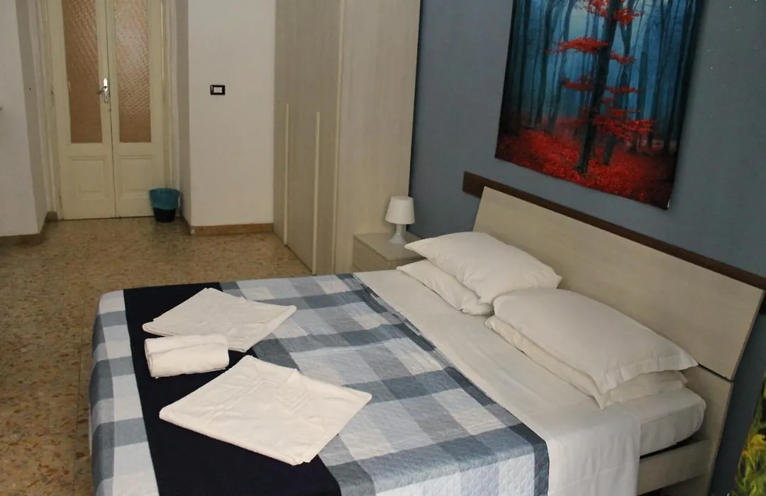 Roma Paradise-1