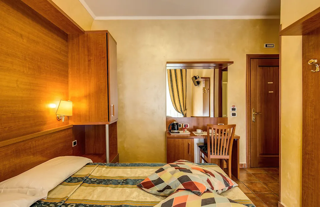 Hotel Maryelen-1