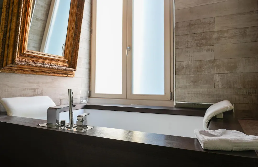 Corso Boutique Luxury Rooms-1
