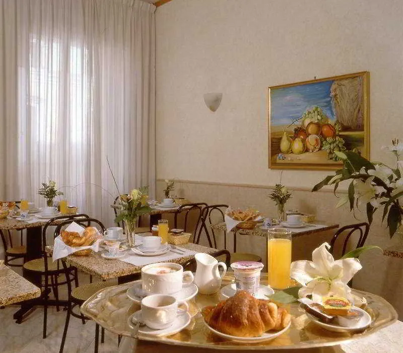 Hotel Embassy-1
