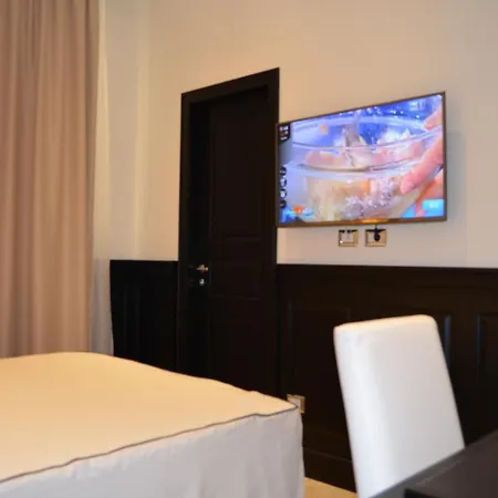 Vaticano Royal Suite Guest House-3