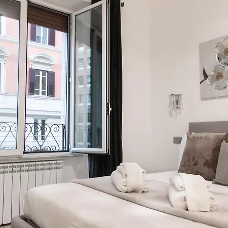 Vatican Grand Suite-3