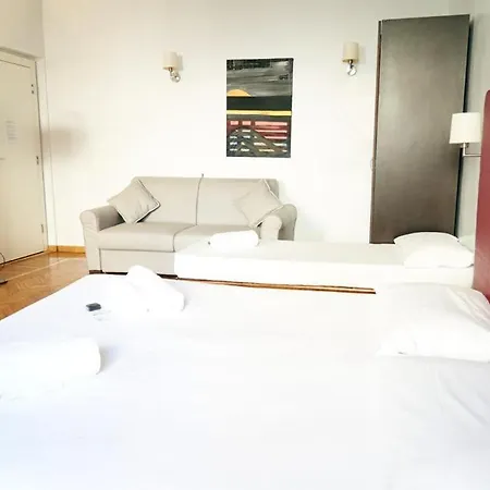Target Inn Rooms-3