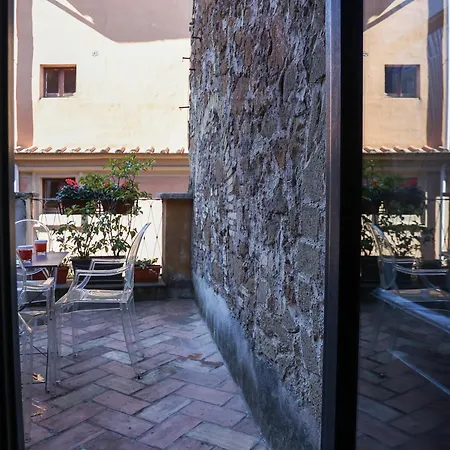 Casa De' Coronari Suites-3