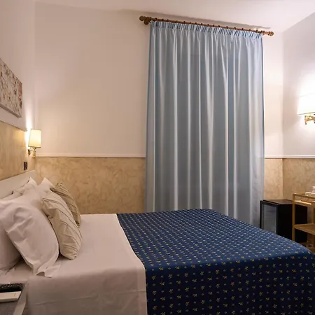 Hotel Ascot-3