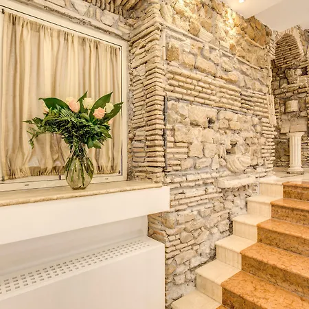 Pantheonview - Luxury Suites-3