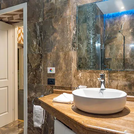 Via Veneto Suites-2