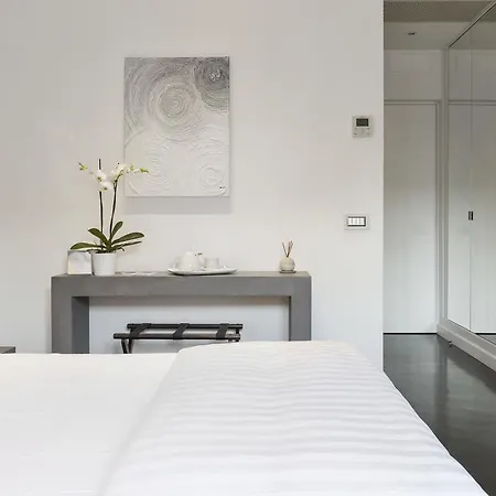 Xenia Guest House-2