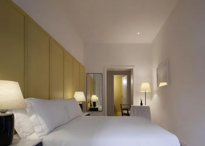 Parisii Bocca Di Leone 88 Bed & Breakfast Rome