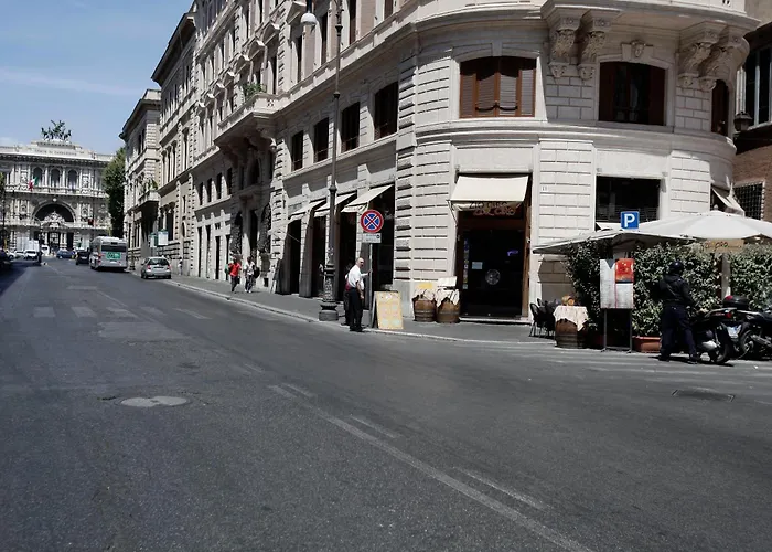 Residenza Zanardelli Bed & Breakfast Rome