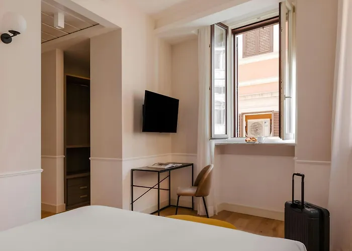 Sonder By Marriott Bonvoy Antinoo Apartments Piazza Del Parlamento Rome ...