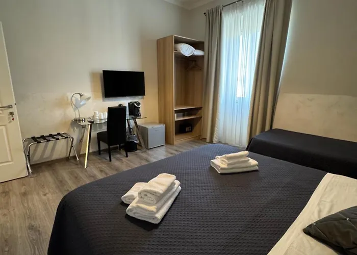 Rhs Rienzo Suites Rome