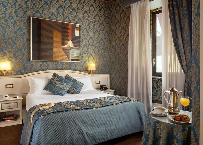 Residenza Canova Tadolini - Guesthouse Rome