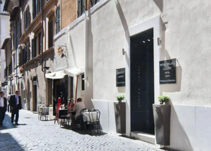 Royal Palace Luxury Hotel