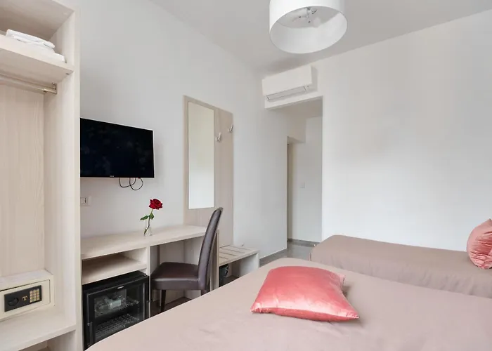 Joyful Termini Boutique Guest House Rome