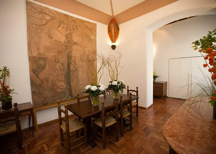 Ad2015 Guest House